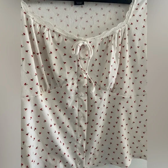 Just Polly NY Cherry Print Ribbed Lace Trim Tie Front Top XL - Picture 2 of 4